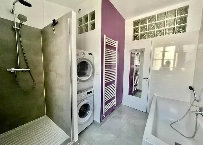 Gustave - Charming Eiffel Tower Appartement -