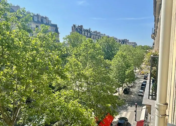 Gustave - Charming Eiffel Tower Appartement -